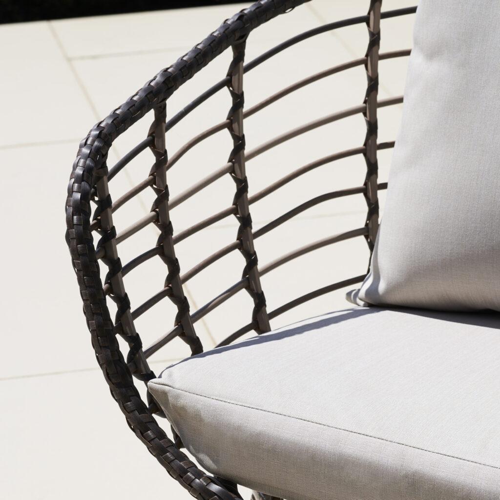 evora wicker bistro set